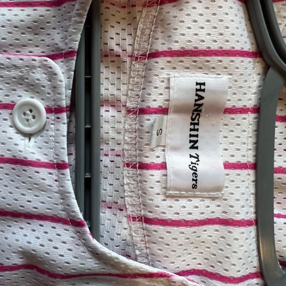 Hanshin Tigers Baseball Jersey - Picture 4 of 5